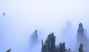 山水凤凰—张家界黄龙洞玻璃桥天门山魅力湘西芙蓉镇凤凰双飞五日游